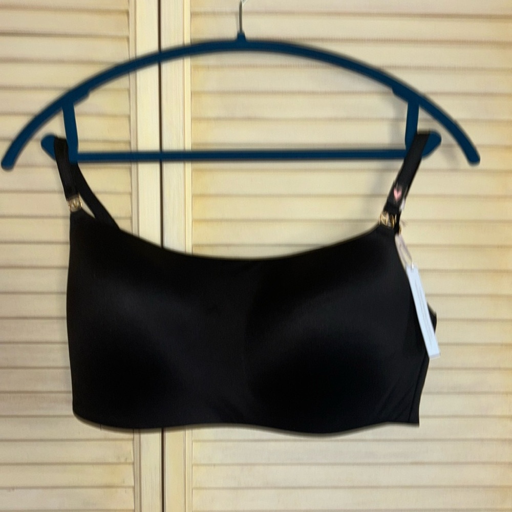 Victoria’s Secret Freedom Cloud Wireless Bra